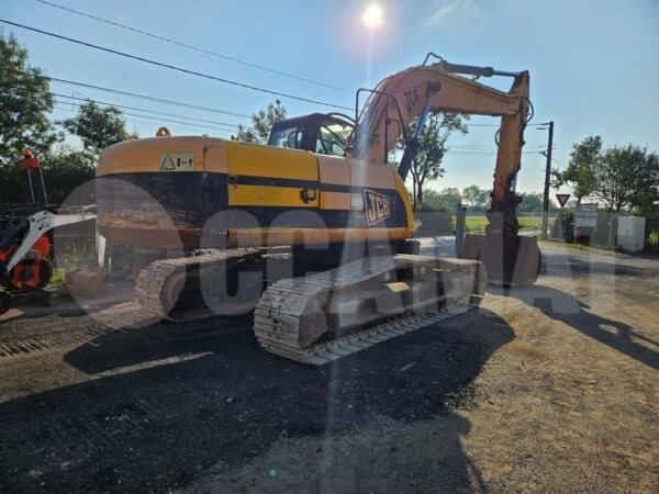 JS 240 NLC – Image 3